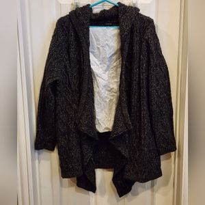 Torrid hooded long sleeve knit jacket in black size 3